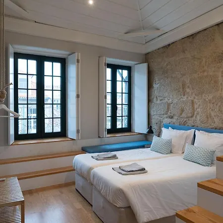 Апартаменты Clerigos Townhouse By Pch