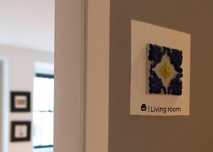 Clerigos Townhouse By Pch * Porto