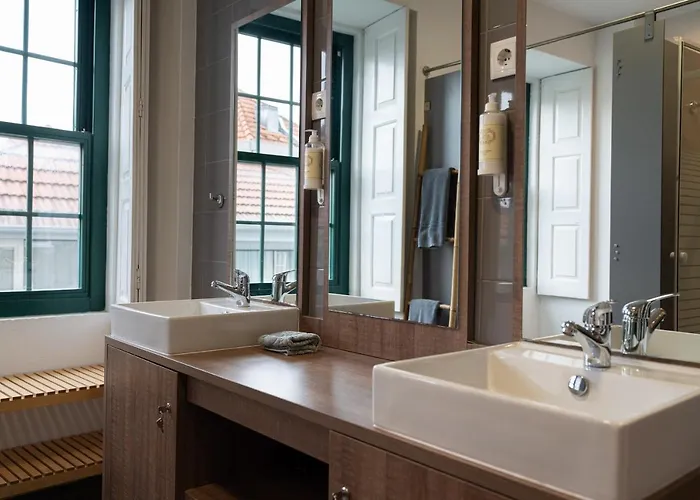 Clerigos Townhouse By Pch